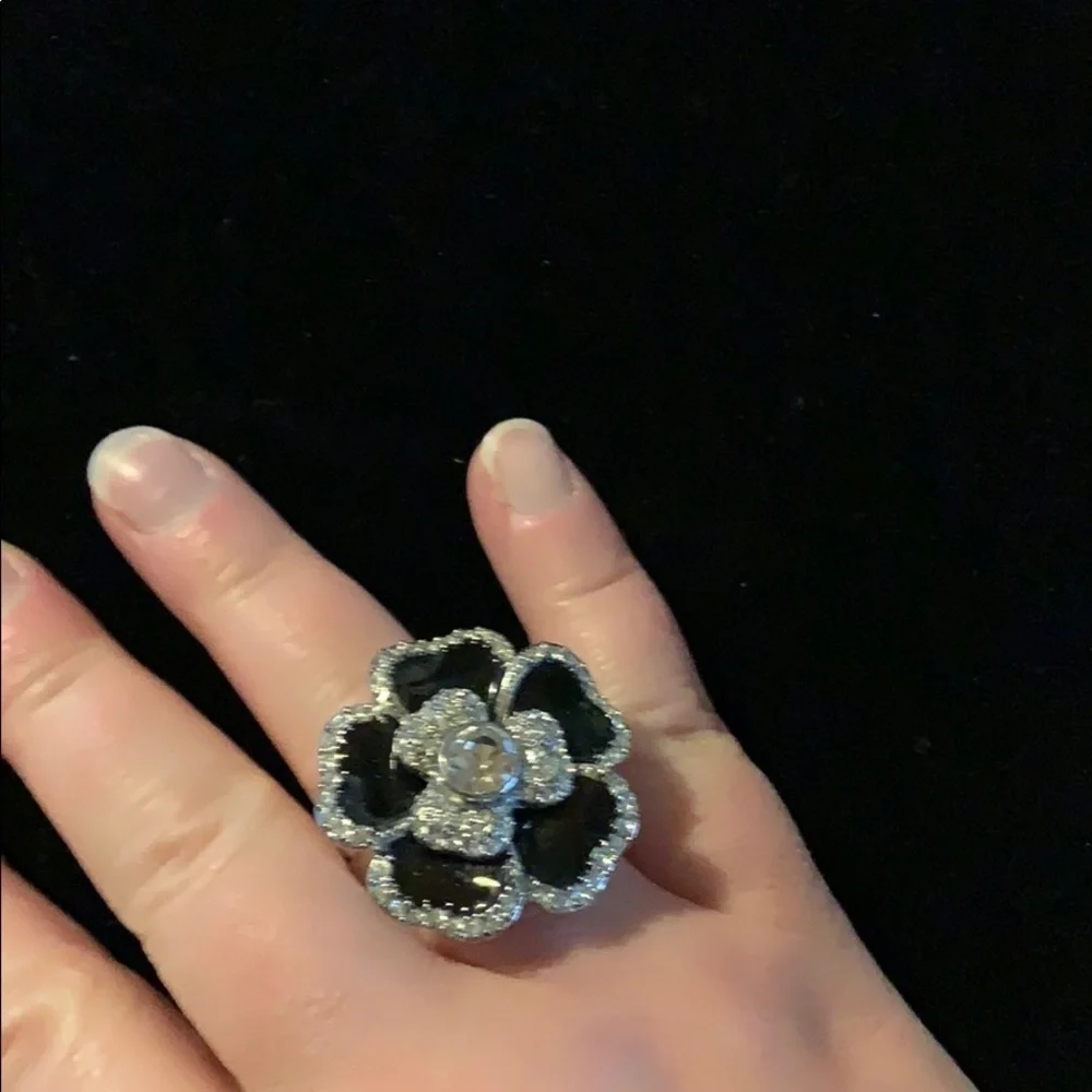 Lia Sophia Sz 9 Black, Silver, Rhinestone Ring